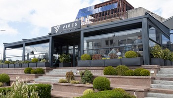 Vibes Sport&Lounge Bar